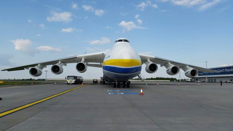 Antonov AN-225