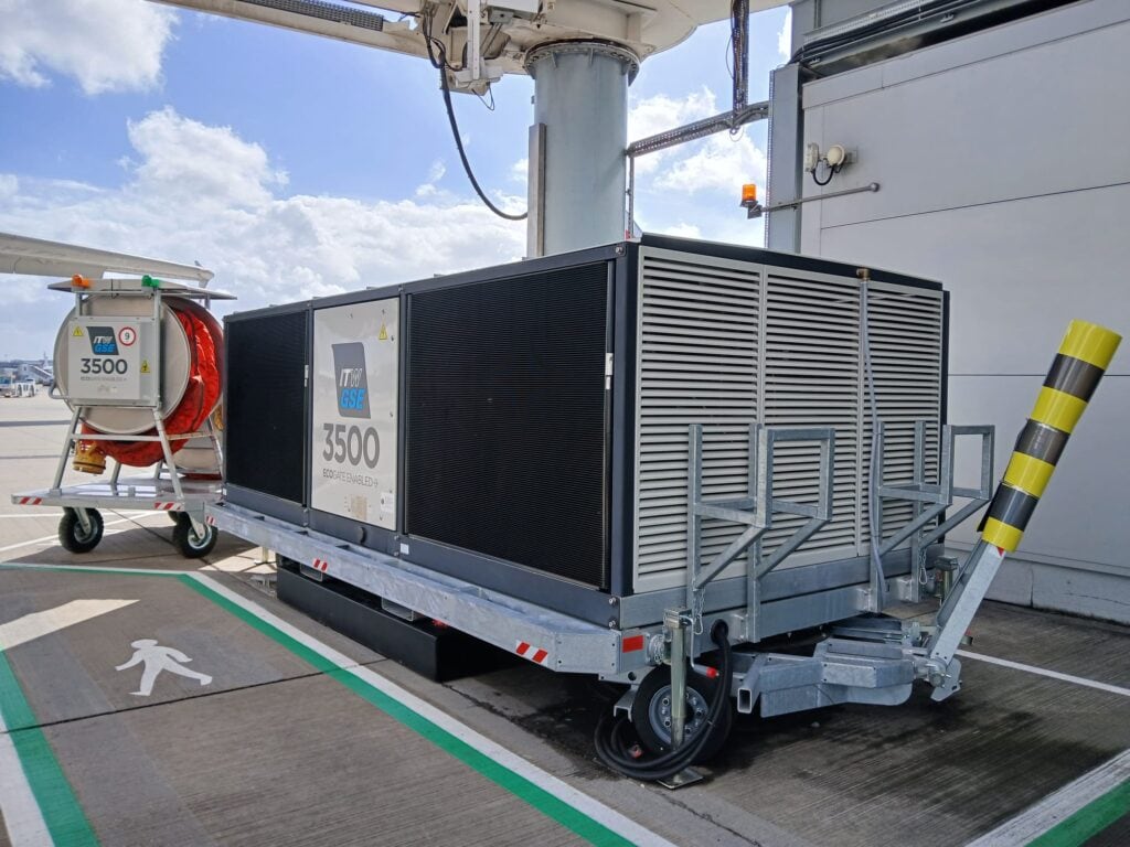 Flughafen Heathrow, UK - ITW GSE mobile 3500 PCA