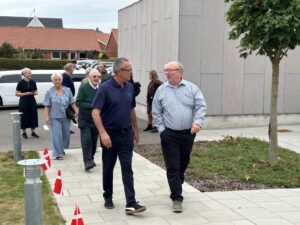 kim k p arriving at his 40-years work annivesay celebrations